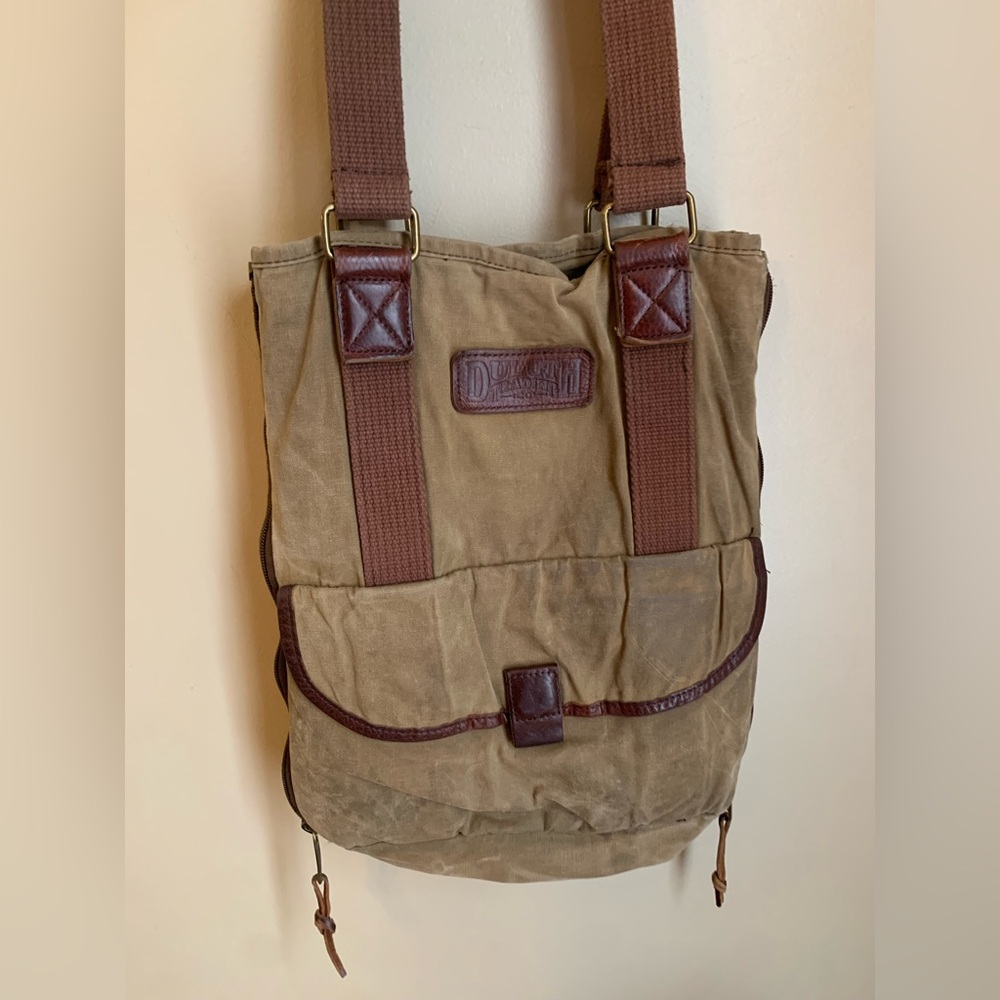 Duluth Trading Co Oil Cloth Canvas Leather Trim Tote Bag Rucksack Mens Expands